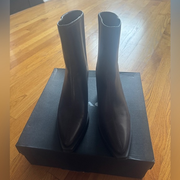 Coach Prestyn Boots - Picture 1 of 7